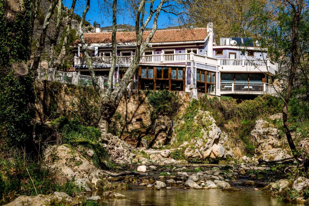 Restaurant Font De Sant Pere Restaurante Con Encanto En La Orilla Del Rio Sénia Y Dentro De Un Antiguo Molino Harinero